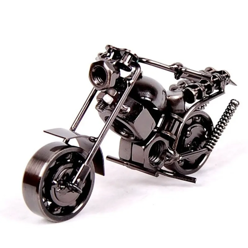 Objetos decorativos Figuras Modelo de motocicleta 14 cm MOTOR RETRO MOTOR Feliz Metal Decoration Handmade Iron Motorbike Prop vintage Decoração Infantil Toy 220928