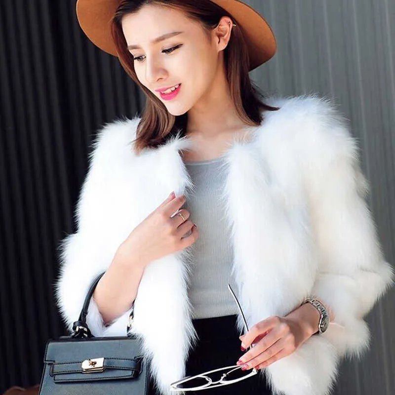 Cappotto moda pelliccia sintetica donna inverno corto nero bianco slim manica lunga imitazione coniglio soprabito giacca artificiale 3XL Y2209