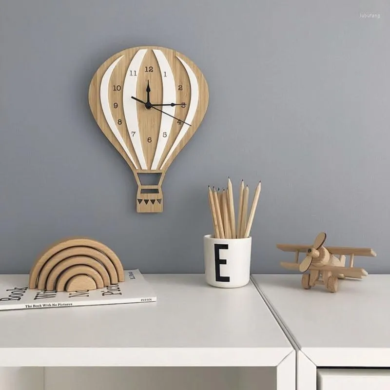 Relógios de parede Estilo nórdico Cartoon Air Balloon Clock Silent Time Crafts