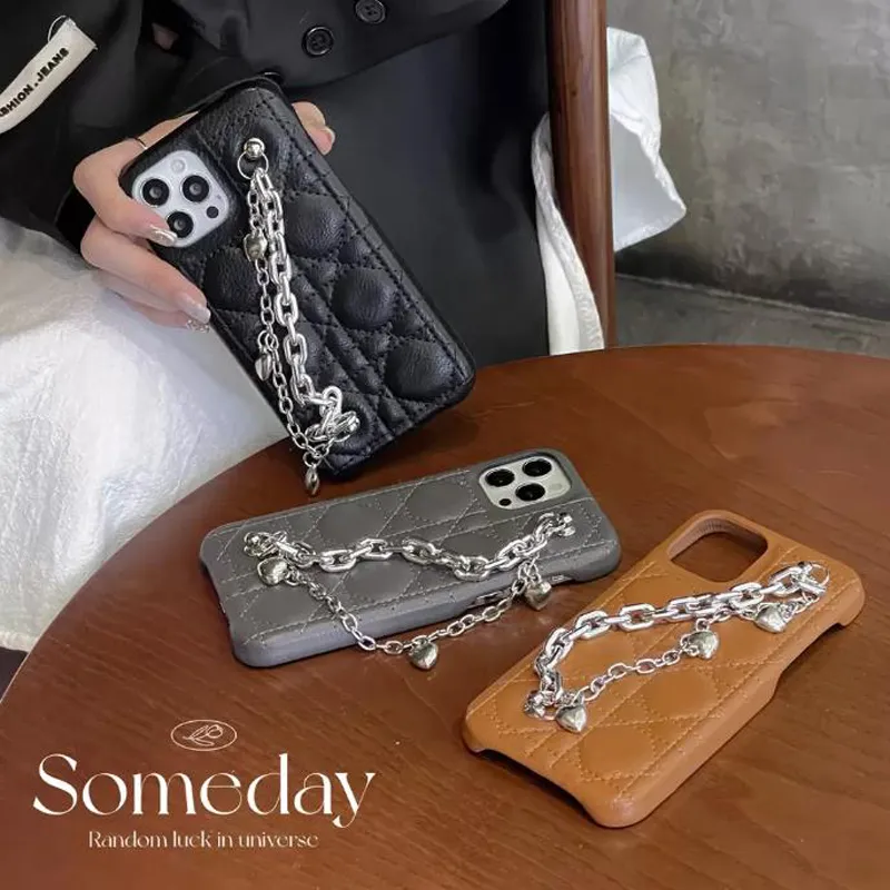 2022 For Iphone Cell Phone Cases Wrist Cover New Luxury Leather Metal Chain Bracelet 12 Pro Max 13 Mini 11 Xr X Xs Max 7 8 Plus D229304F
