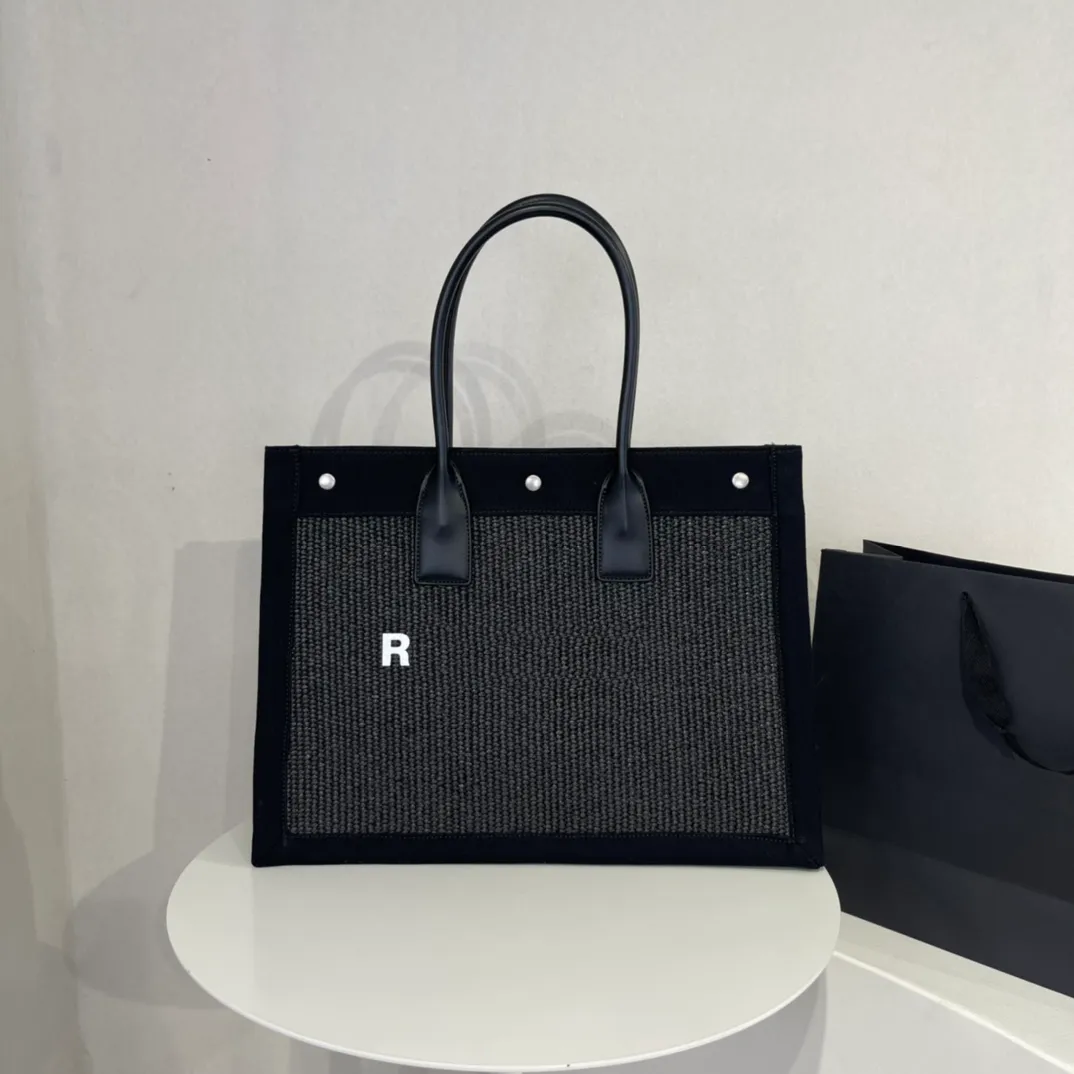 The Tote Bag Роскошная дизайнерская сумка Totes для женщин Новые сумки для покупок Модная классическая трехмерная сумка большой вместимости 230728bj