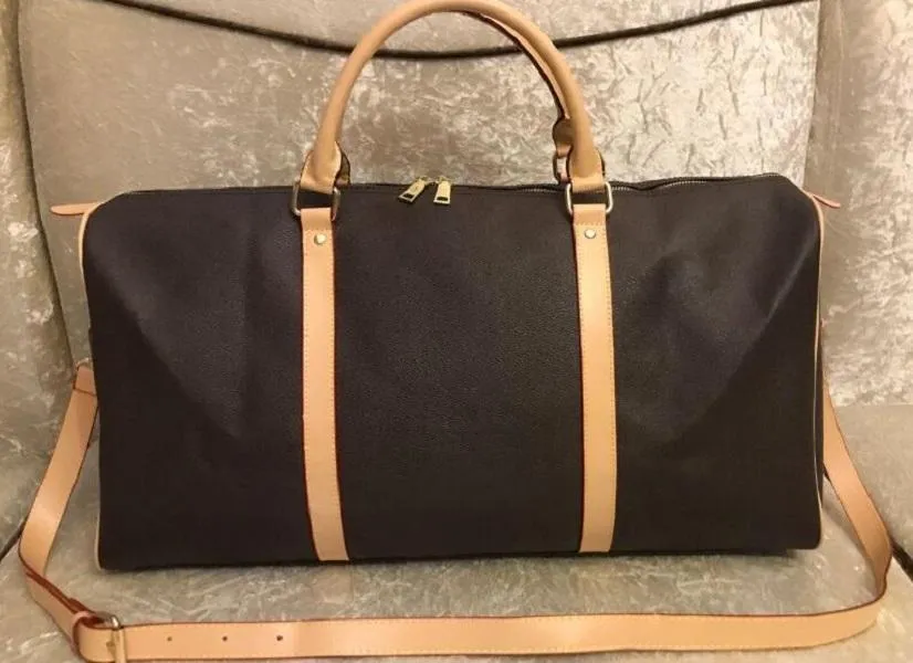 Дизайнеры мода Duffel Luxe Men Femme de Voyage en Cuir Main de Grande емкость Portez Sur Bagges Sace Week-end nuit avec serrure