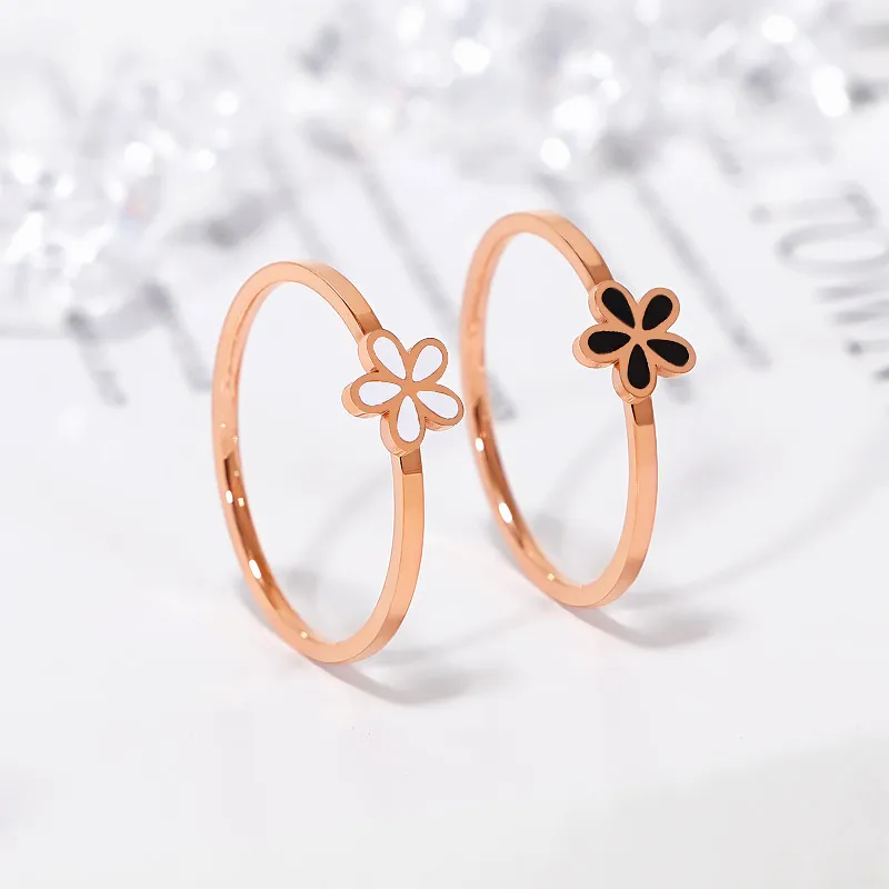 Casual Kleine Gänseblümchen Blumen Titan Stahl Ring Weibliche Mode Band ringe Für Frauen Männer Schmuck geschenk