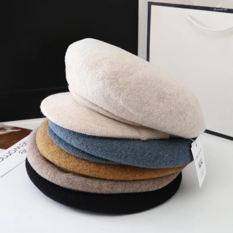 Basker japanska ull ￥ttongonal hattar f￶r kvinnor damer faller vinter varm retro m￥lare m￶ssor basker mode visorer boina feminina toca