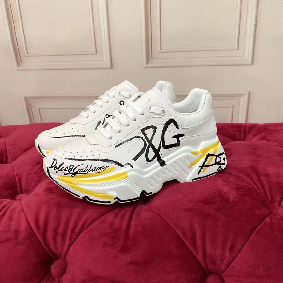 程度極上 パパの靴女性夏の通気性薄いカップル22新しい春と秋のカジュアルスポーツシューズメンズランニングシューズmkjkkk002 数量限定商品や在庫限り Skincompanybrasil Com Br