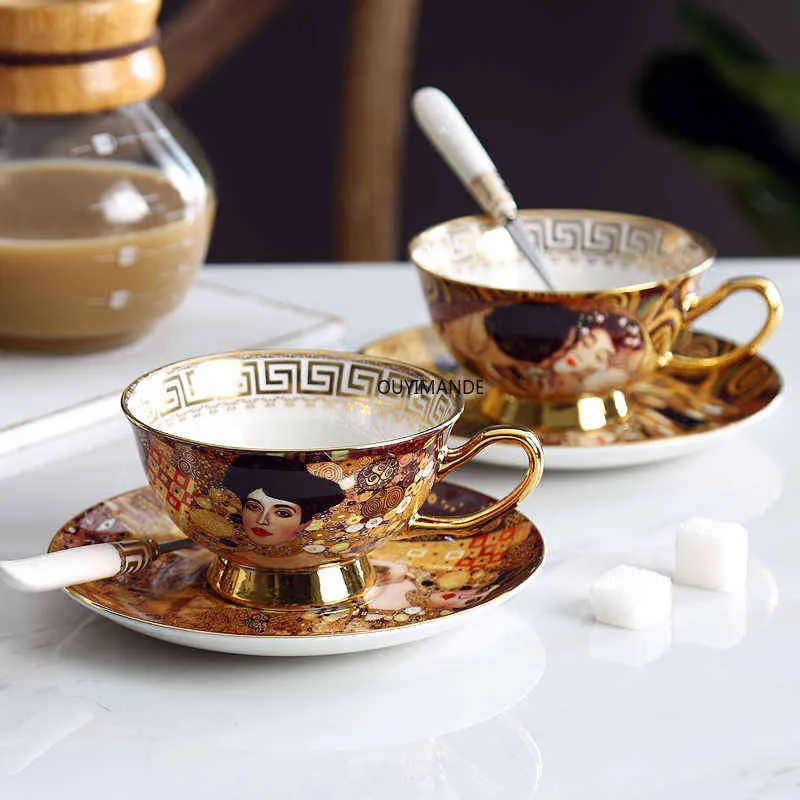 Set di tazze da caffè Gustav Klimt Bone Set da tè in ceramica cinese Klimt Kiss Regalo di lusso Set da bere in porcellana Tazza da tè e piattino T220810