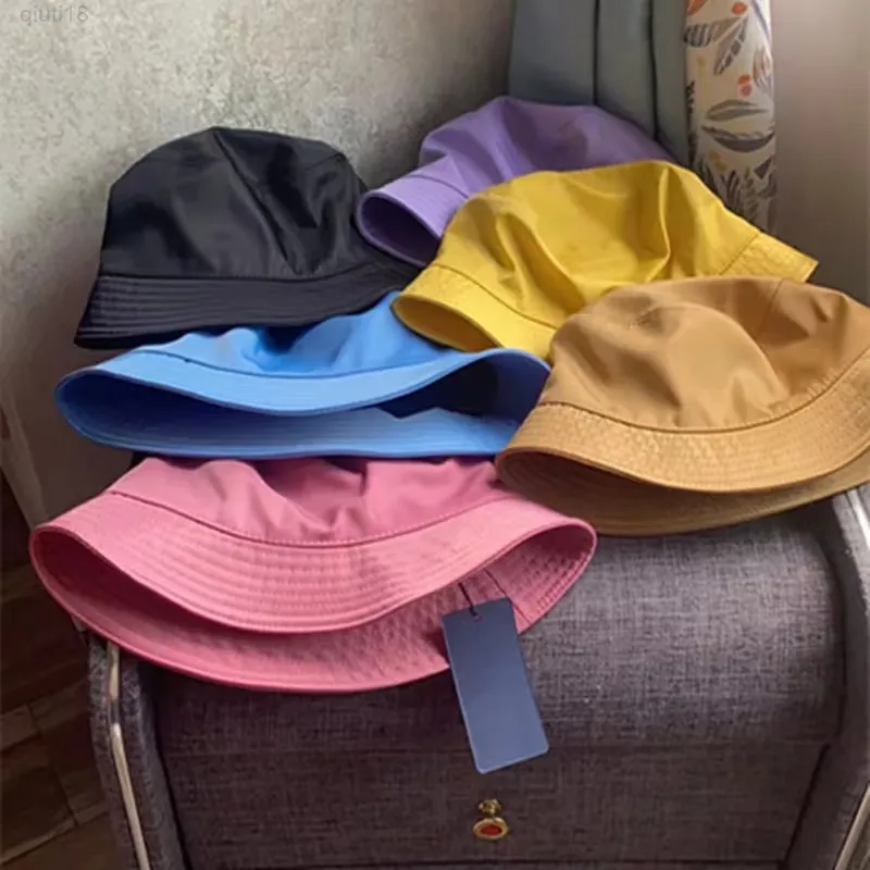 Italian Style Luxury Light Blue Bucket Hat For Women Fashionable Travel,  Beach, Golf, Fishing, Wedding Party Sun Cap Y220818 From Qiuti18, $14.45