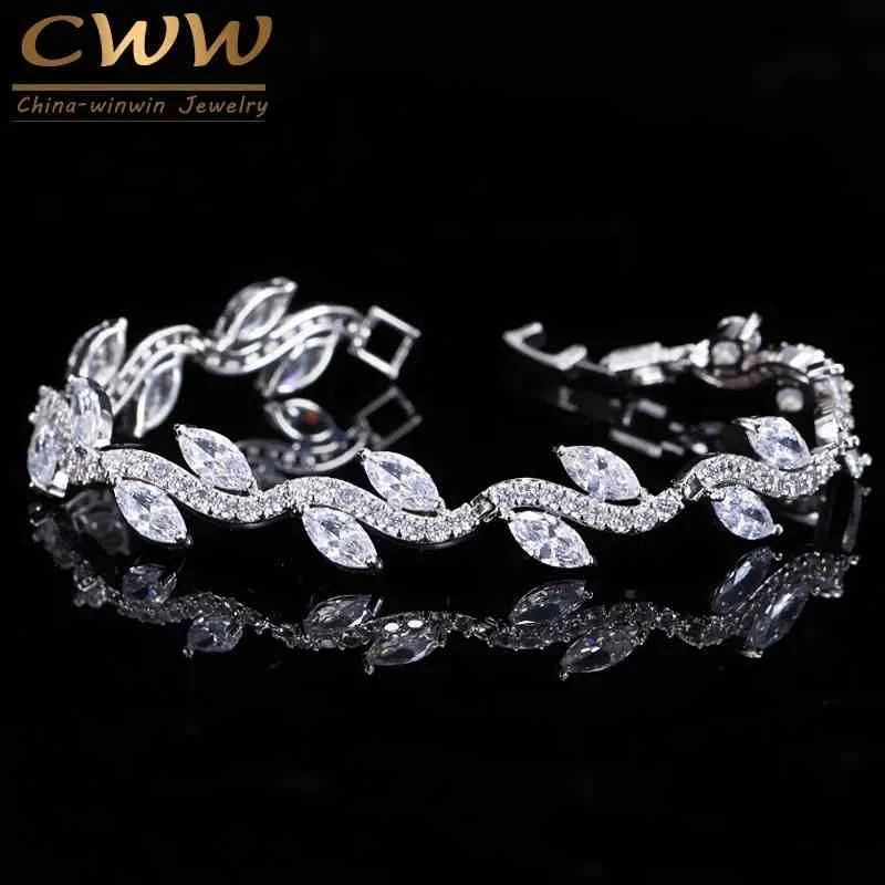 Armband Bangle Designer Cwwzircons Högkvalitativ vitguldfärg Kvinnor Cubic Zirconia Leafformed Fashion Bridal Wedding Party Jewelry Armband CB099