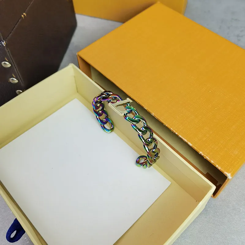 Projektant luksusowych liter bransoletki wielokolorowy projekt Boguń trend mody kobiety bransoletki