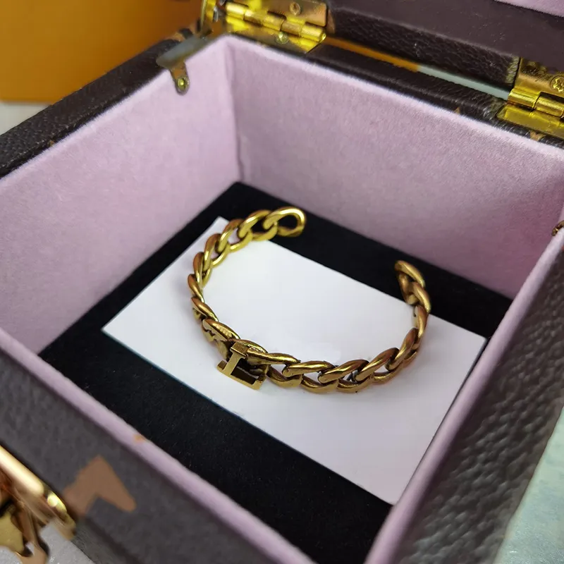 Projektant luksusowych liter bransoletki wielokolorowy projekt Boguń trend mody kobiety bransoletki