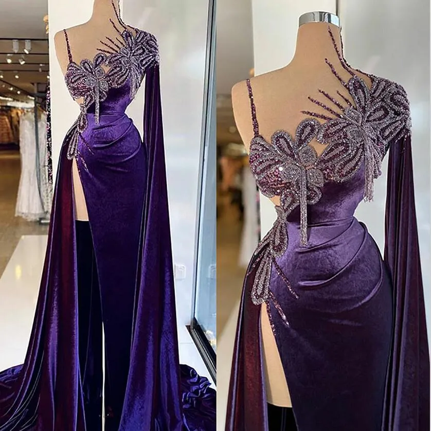 Abito da sera a sirena in velluto viola Couture Collo trasparente con perline Abiti da ballo in pizzo Robe De Soiree Side Split Dubai Abiti da cerimonia