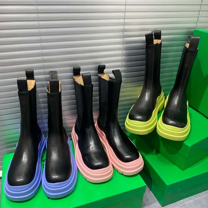 Sapatos femininos de grife Botas masculinas luxuosas da moda em couro genuíno feito à prova d'água plataforma antiderrapante resistente ao desgaste ao ar livre botas femininas com caixa 35-45