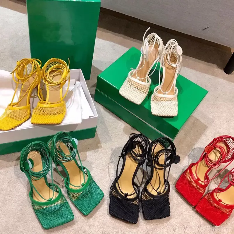 2022 designer Donne sandali di tacco alto pantofole in pelle sessuale Sandalo Sandalo Designer Sparkle Streties Ladies Party Dress Design Dimensioni da noi 6-11