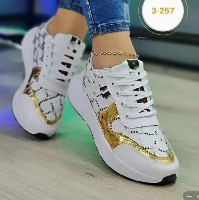 22GG النساء أحذية GGity العلامة التجارية الدانتيل يصل أحذية رياضية أنيقة Zapatillas Mujer حذاء مسطح خفيف زوجين في الهواء الطلق حذاء الجري