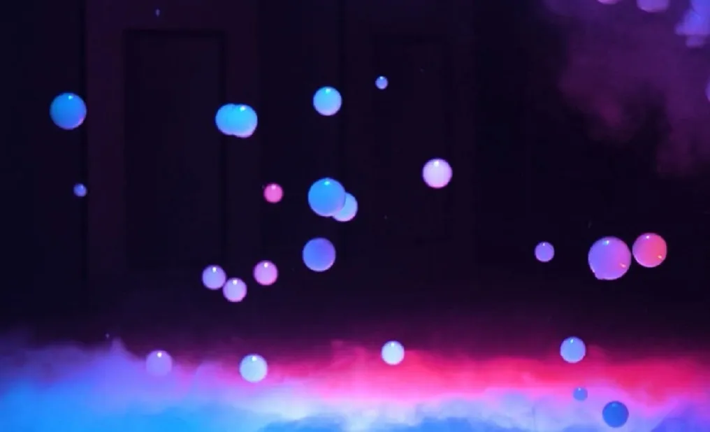 LED Fog Bubble Machine Confetti Cannon 1500W