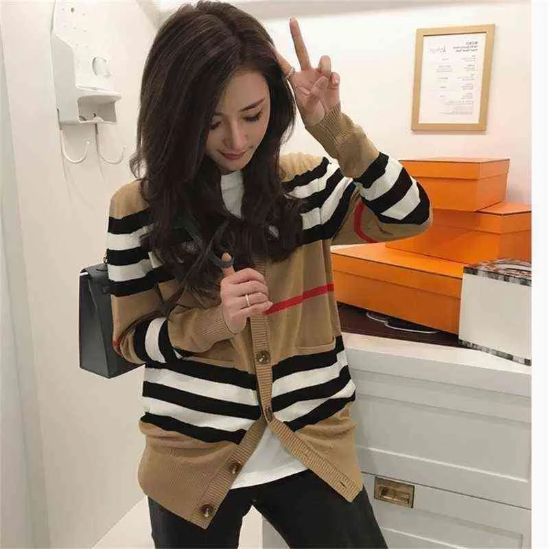 2022 nouveau pull femme veste femme cachemire cardigan mi-longueur veste tricotée col en v lâche pull rayé mince dames trench coat 22H0820