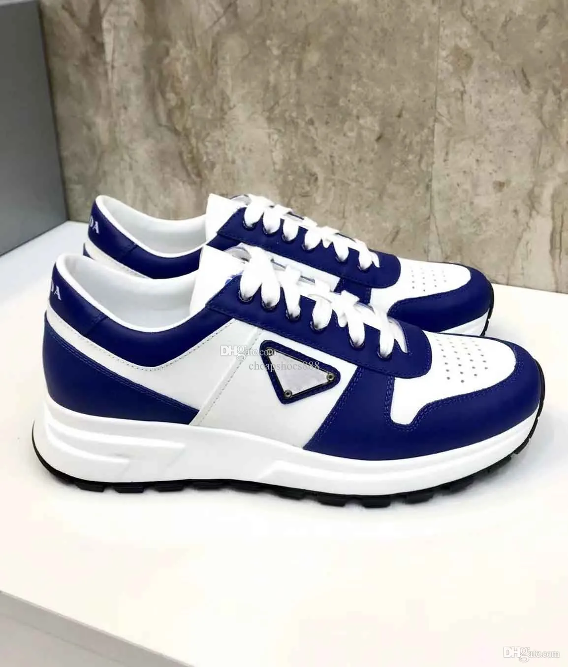 Luxury Sporty Leather Sneakers Shoes Men Downtown Light Rubber Sole Metal Triangle Casual Technical Fabrics L￤tt grossisttr￤nare EU38-46