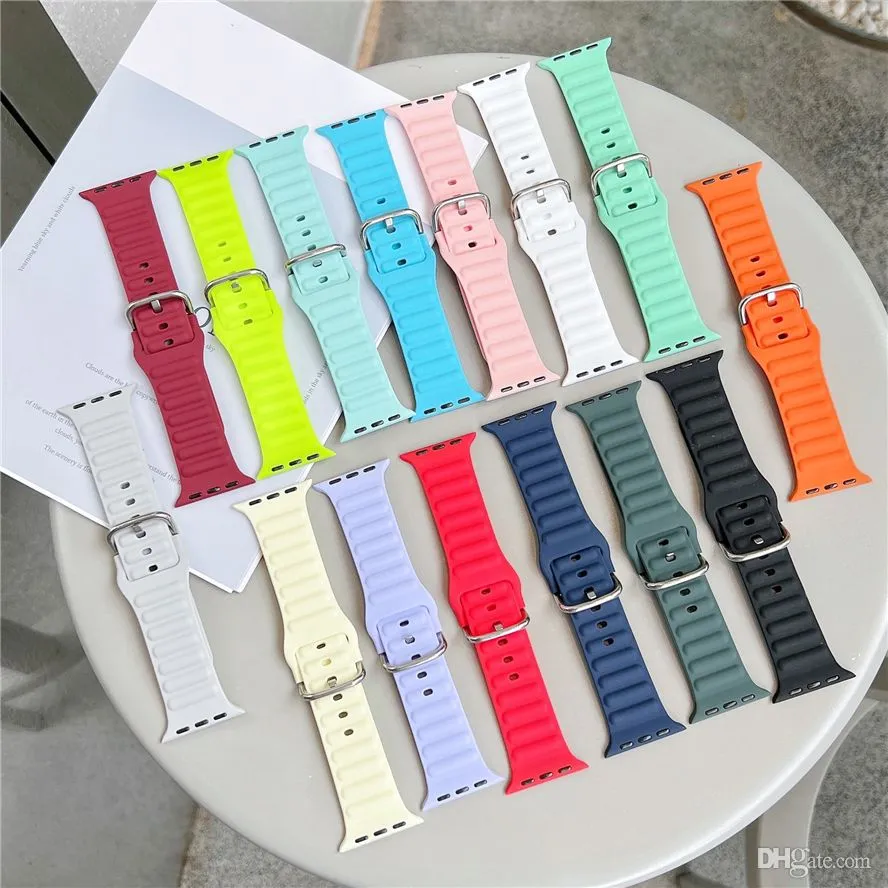 Correias de silicone para Apple Watch Band Link estilo acorrentado Acessórios vestíveis inteligentes Série 3 4 5 6 7 SE iWatch 38 40 41 42 44 45mm