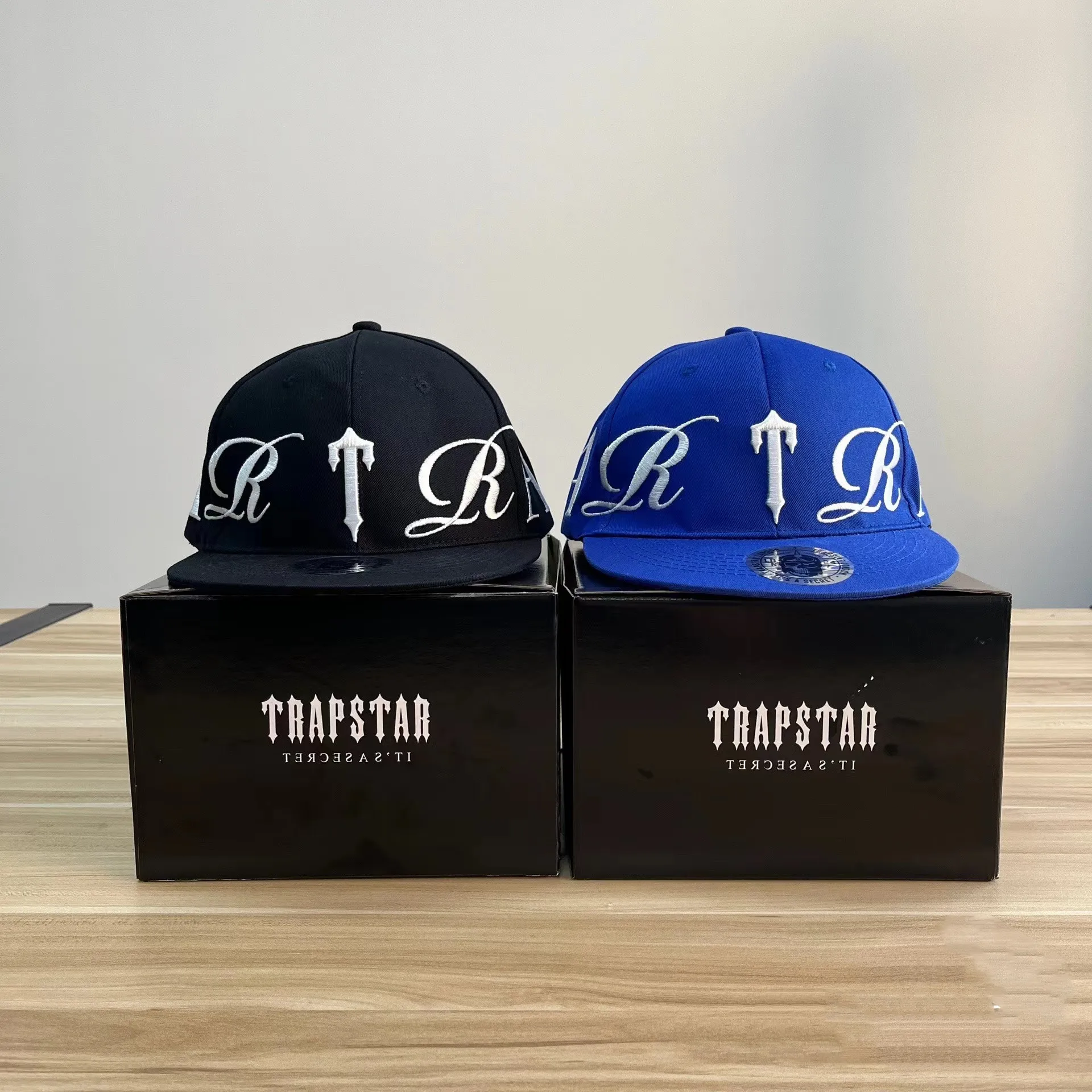 New Trapstar Alphabet Baseball Cap Mens Womens Hat Peaked Flat View Cap From Dhwp202202, 22.52
