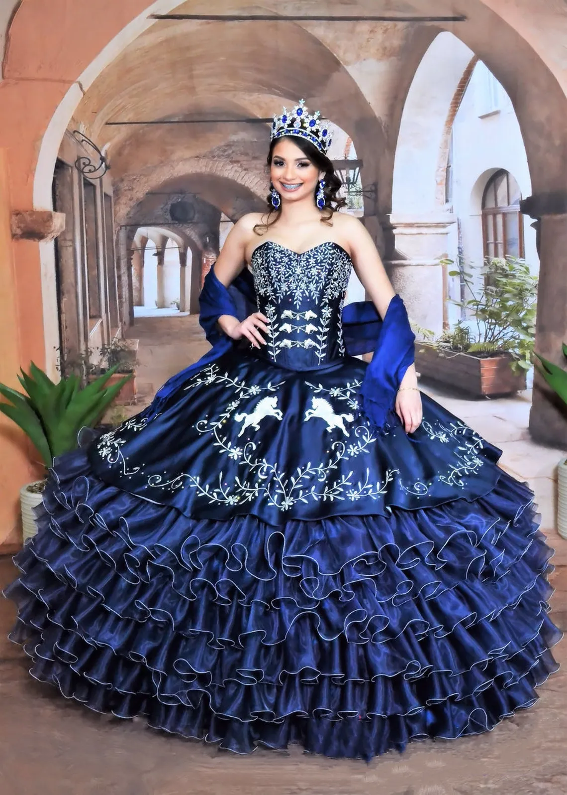 Charro Western Quinceanera Robes Dark Navy Prom Robe de bal Sweet 15 Robe Tiers Jupe 2022