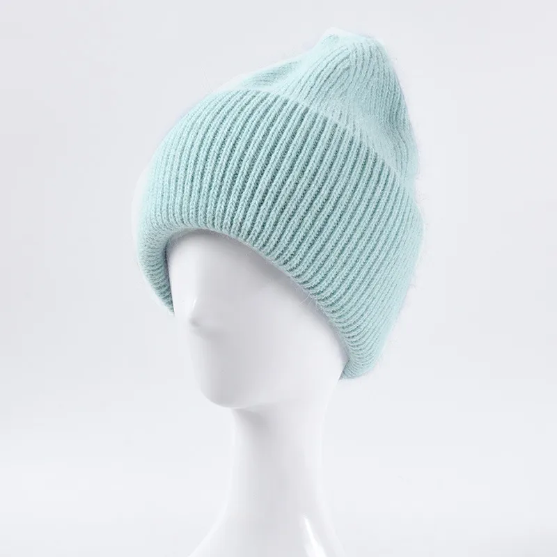 冬の帽子を売るベレー帽女性のための本物の毛皮のニット帽子