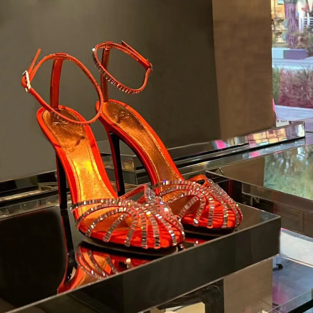 Alevi Milano högklackade sandaler Kristallröstade remspolar klackar himmelhög klack för kvinnor sommar lyxiga designers skor fest häl klänning sko fabrikskor