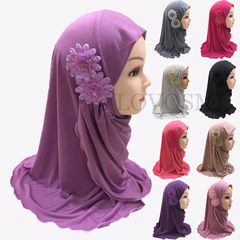 Abbigliamento etnico Ramadan Hijab per bambini per ragazza musulmana Fiori sottotappo Cotone Tirare sulla sciarpa islamica Avvolgere la testa All'ingrossoEtnico