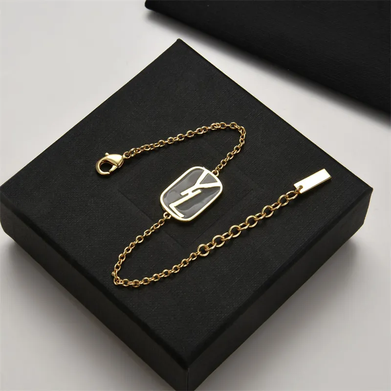 Bracelet de créateur Bracelets de luxe pour femmes, chaîne en or, Style européen et américain, bijoux de haute qualité à la mode pour dames