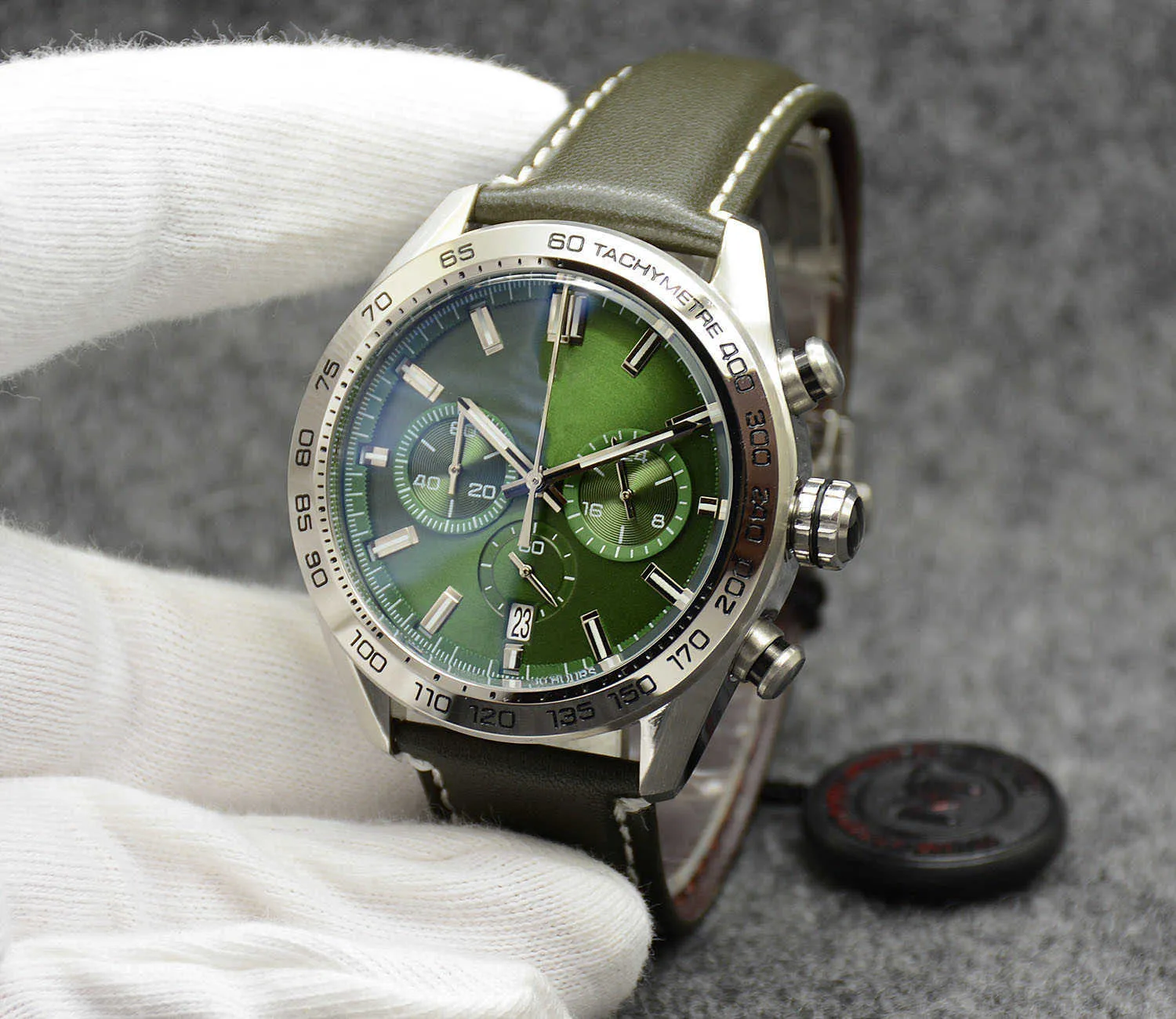 ساعة عالية الجودة 44 مم Quartz VK chronograph بطارية الطاقة رجالي الساعات الفولاذ المقاوم للصدأ سوار 5N قرص أخضر حزام جلدي المشبك