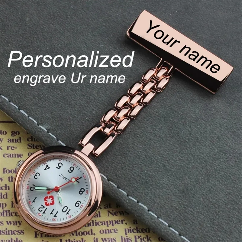 Zegarki kieszonkowe Personalizuj grawerowane grawerowane z twoim imieniem stalowa stalowa klapowa broszka Brokowa jakość Rose Gold Fob Watch 220826