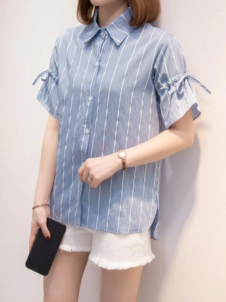 قمصان النساء البلوزات النسائية كبيرة الحجم مخططة القوس الأزرق الإناث الصيف الكوري الانقسام قصير الأكمام القصيرة كبيرة الأزياء عتيقة قمم النساء