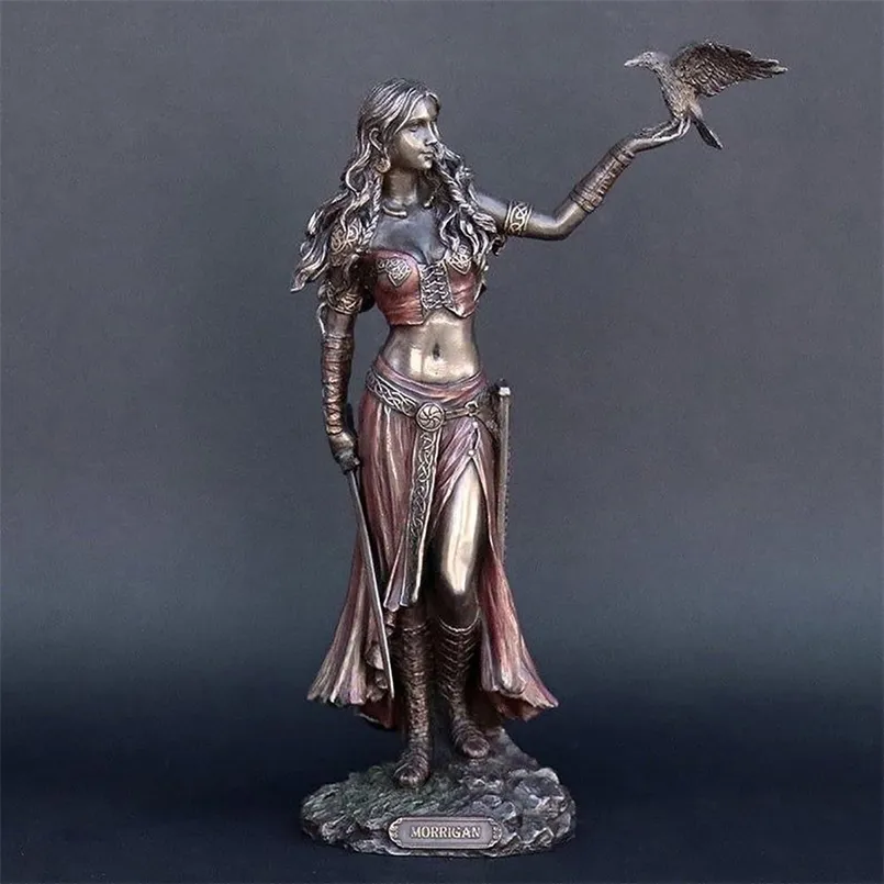 Oggetti Decorativi Figurine Statue in Resina Morrigan La Dea Celtica della Battaglia con Corvo Spada Finitura Bronzo Statua 15cm per Decorazione Domestica L9 220827