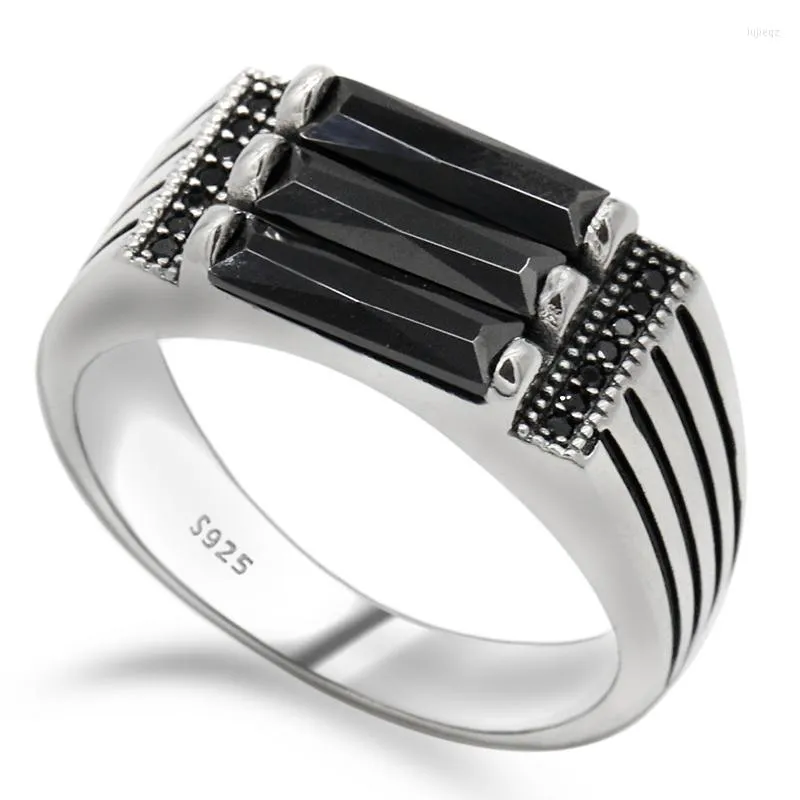 Clusterringen Mannelijke ring 925 Sterling Silver Men Parallel Zebra Lines Black Zirkoon Band Punk Style for Party Jewelry Wedding