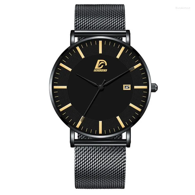 Нарученные часы 2022 Модные повседневные часы мужчины роскошные бизнес -часы черная золота из нержавеющей стали сетчатые ленты Quartz.
