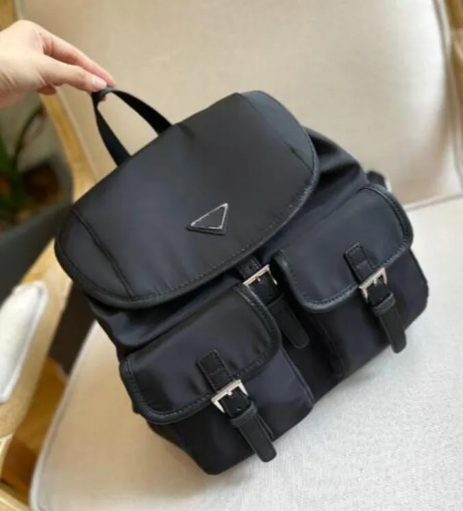 Mochilas negras de moda sale