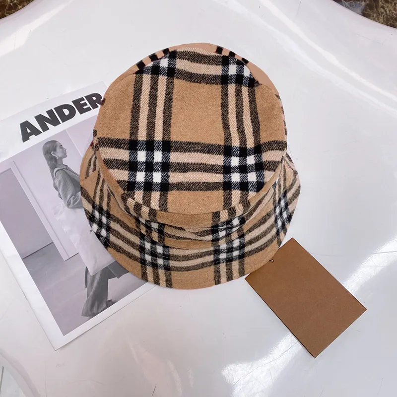 Luxurys Designers Bucket Hat Cap Motor Cap da moda Versátil e clássico Winter Fisherman Chapé