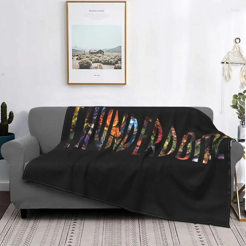 Coperte Astuccio per matite 3D Mago Thunderdome Coperta di flanella Primavera/Autunno Regalo Stampa Coperta calda per biancheria da letto Tappeto per auto