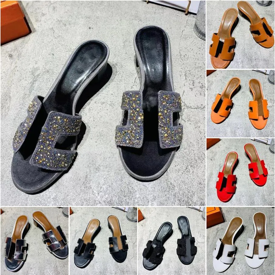 2022 COLOR LUSIONER DESIGNER SLIPPERS BEACH CLASSY LOW HEELS Women Summer Summer Leather El Party Fashion Sandals Slides S299N252J