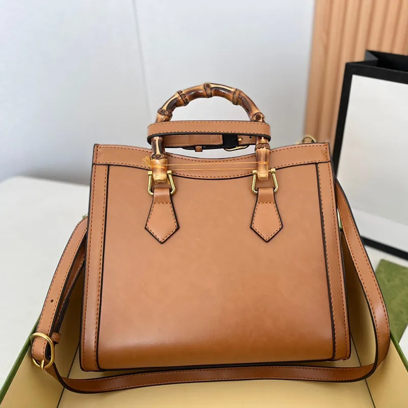 Diana Bamboo Tote Bag Brown Women Handle Handbags Flap Crossbody Shop Bag Big Classic Letter Imprint Shoulder Messenger Bags Purse Pouch Top Quality Genuine Leather