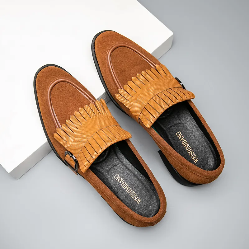 Slebende Männer Fransen Slip-On Retro Imitation Wildleder Neue Kleidungsschuhe Mode bequem