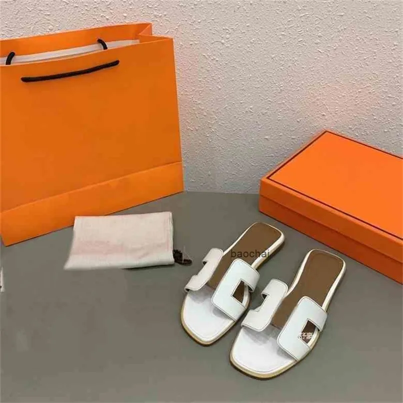 المصمم أورانس Slippers Herme Oasis Sandals Herme Slippers Classic Oran Sandals H Flat Bottom Designer Wharing Travel Shoes Walled Word