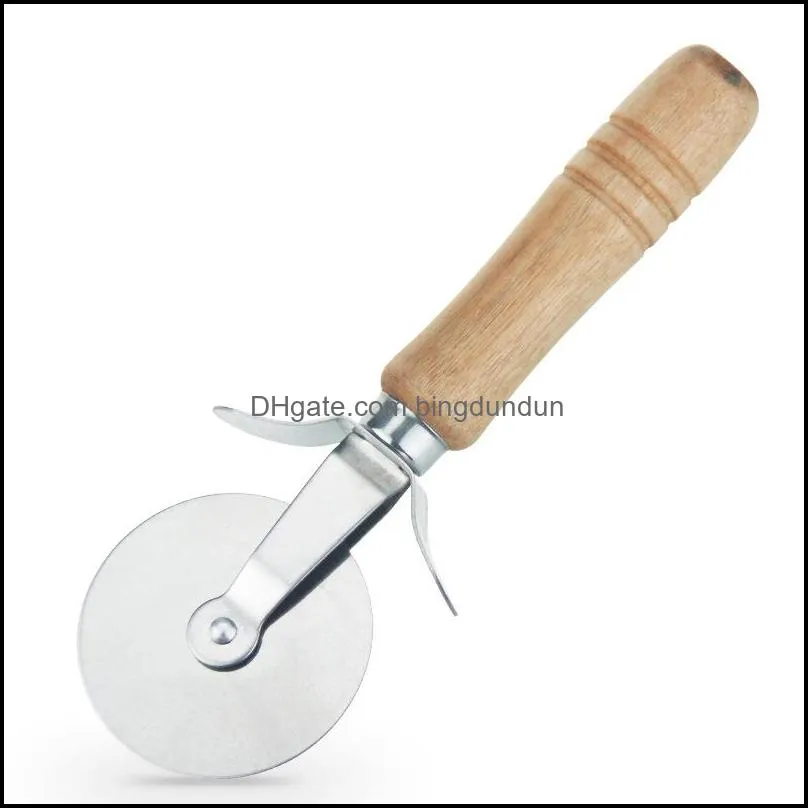 Cake Tool Round Pizza Cutter Mes Roller CLUTC roestvrij staal snijders houten handgreep deeg niet -aanbodgereedschap wielslicier met bingdundun dhhrz