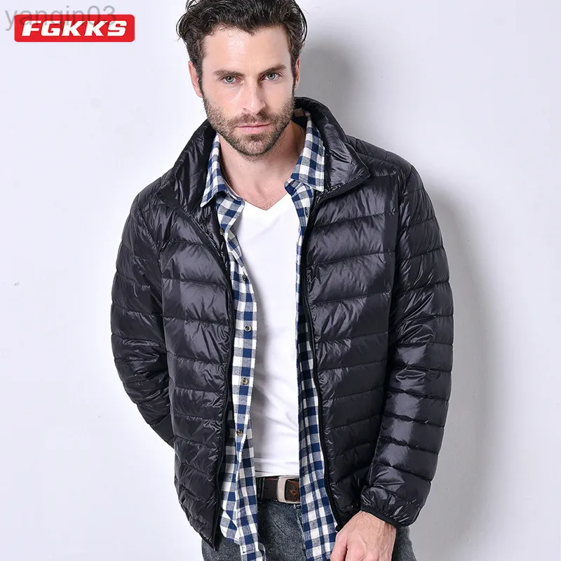 Men's Jackets Fgkks 2022 Fall Down Men Feather Lightweight Youth Slim Fit Lined Male Warm Parka L220830