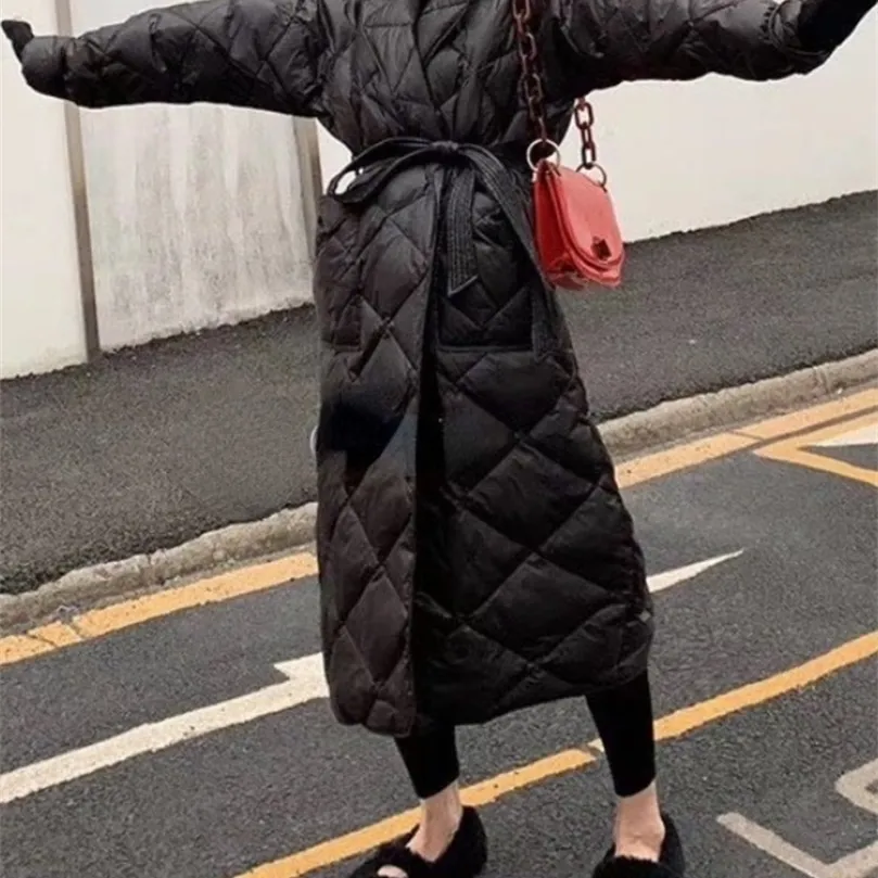 Women Down Parkas Winter Black Long Płaszcz Bawełniany kurtka Koreańska swobodna luźna w stylu ulicznym Pas Ogółe Rozmierta 220830