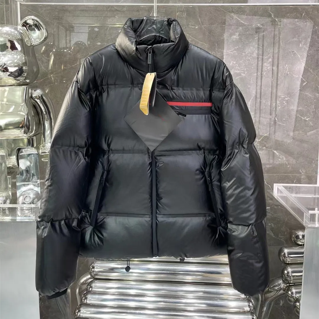 Piumino da uomo in re-nylon Tasca con cerniera Cappotto invernale Designer Trapuntato con cappuccio Parka LR