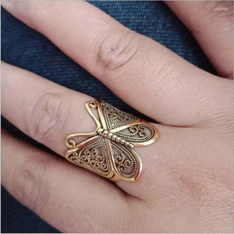 Обручальные кольца ретро ретро -резные бабочки открыта для женщин Роскошное древнее судовое стиль. Недректированный кольцо годовщины ювелирные украшения