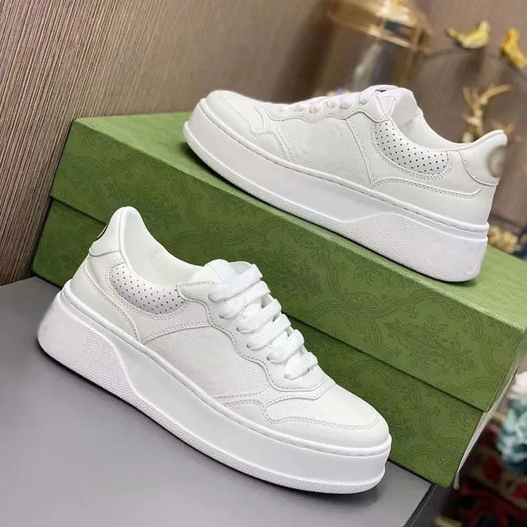 Marque de luxe vieille fleur chaussures de sport célèbre designer muffin à semelle épaisse chaussures blanches 2022 printemps couple rétro modèle baskets en cuir