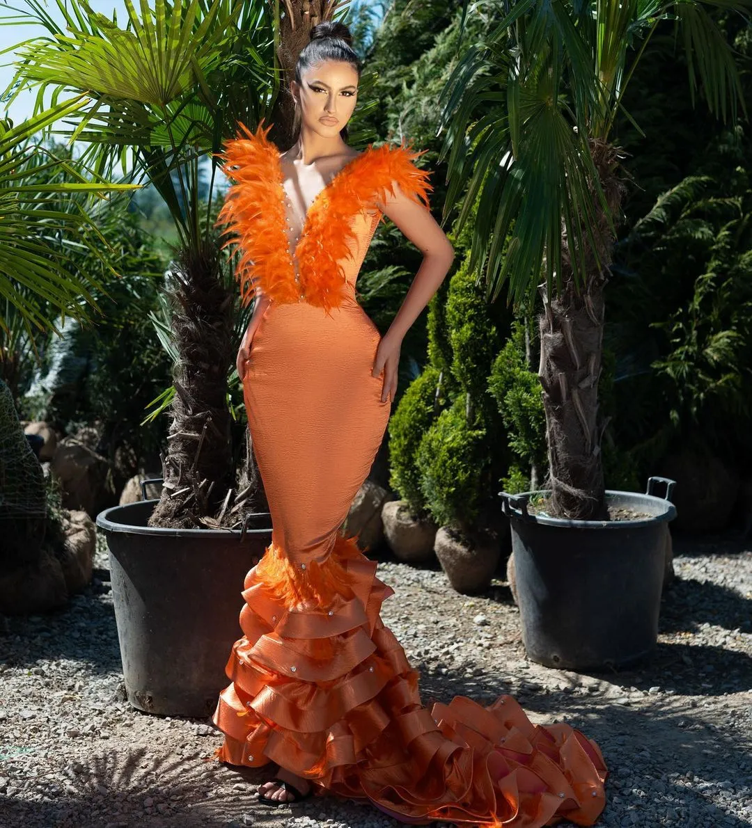 Princess Orange Feathers Mermaid Prom Dresses Sleeveless V Neck Party Dresses Beaded Ruffles Custom Made Evening Dress