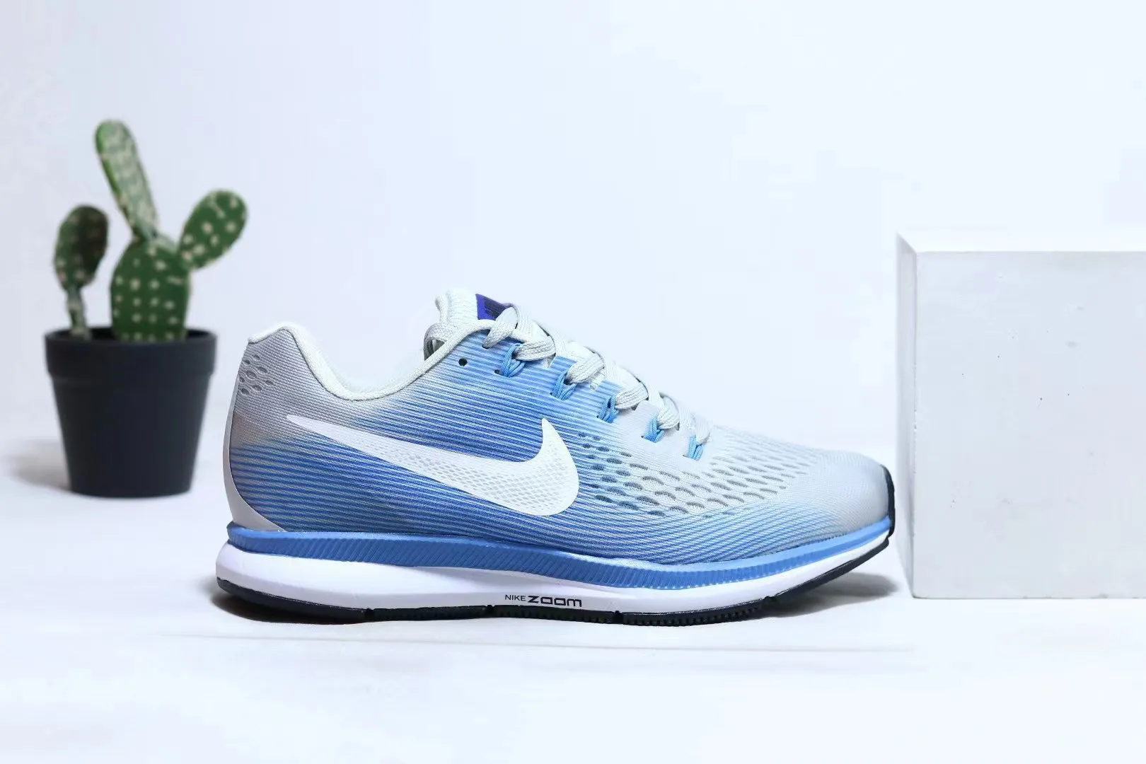 ファクトリーブランド 最高品質のメンズスポーツシューズファッショントレンドエアクッションクッションランニングシューズブルーサイズ39 45を 354 人気のショッピング Www Corehta Com