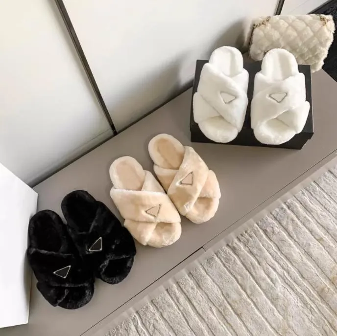 Designer Flat Fur Slides Sandals Warm Wool Slippers Enameled Triangle Crossover Women Shoes Shearling Criss-cross Slide Winter Indoor Slipper Fashion Soft Shoe